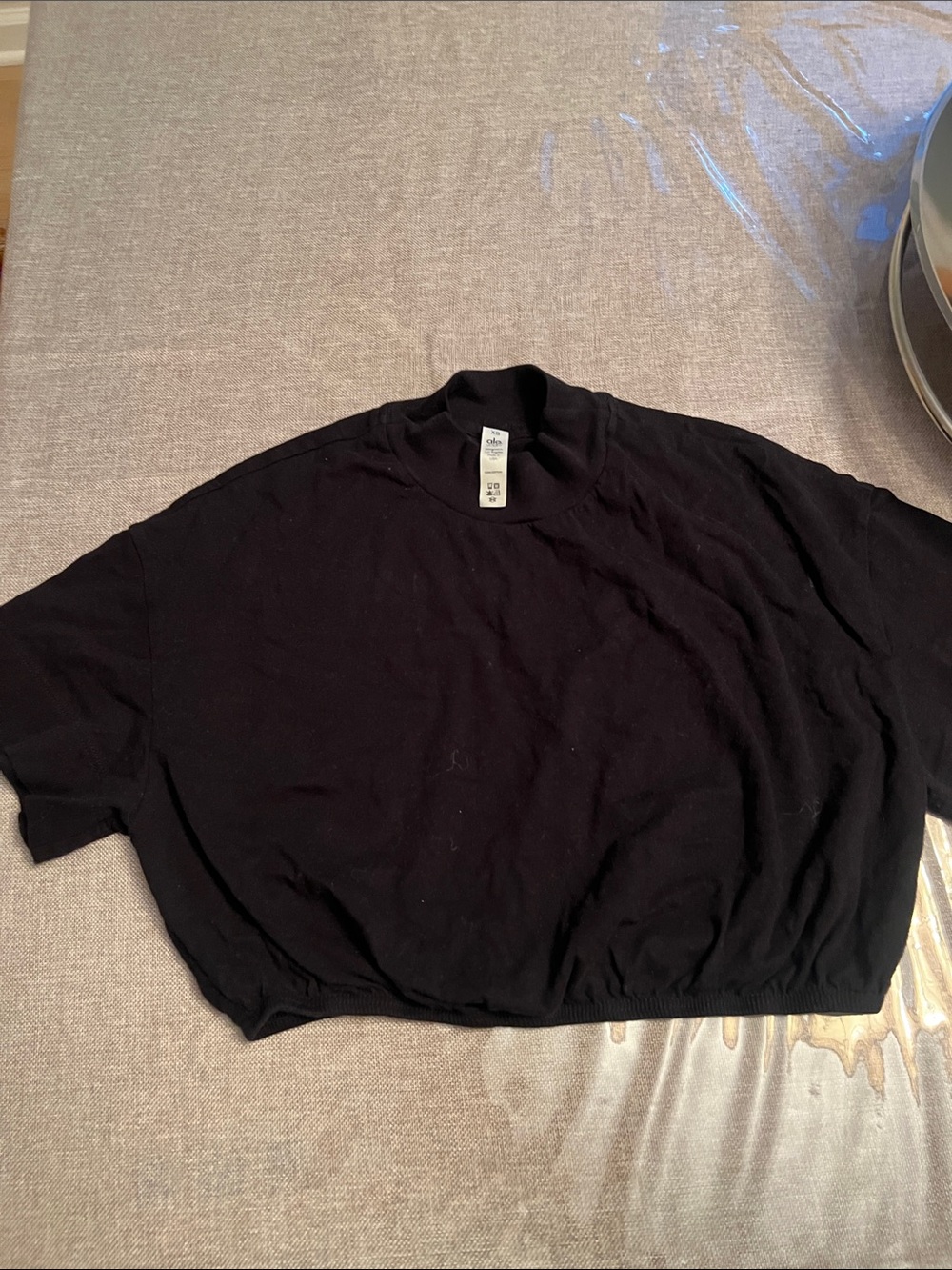 Alo Yoga Black Cropped Tee